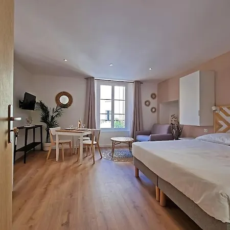 Apartment Cosy - Climatise - 2 Pas Du Port - Place Aux Herbes *